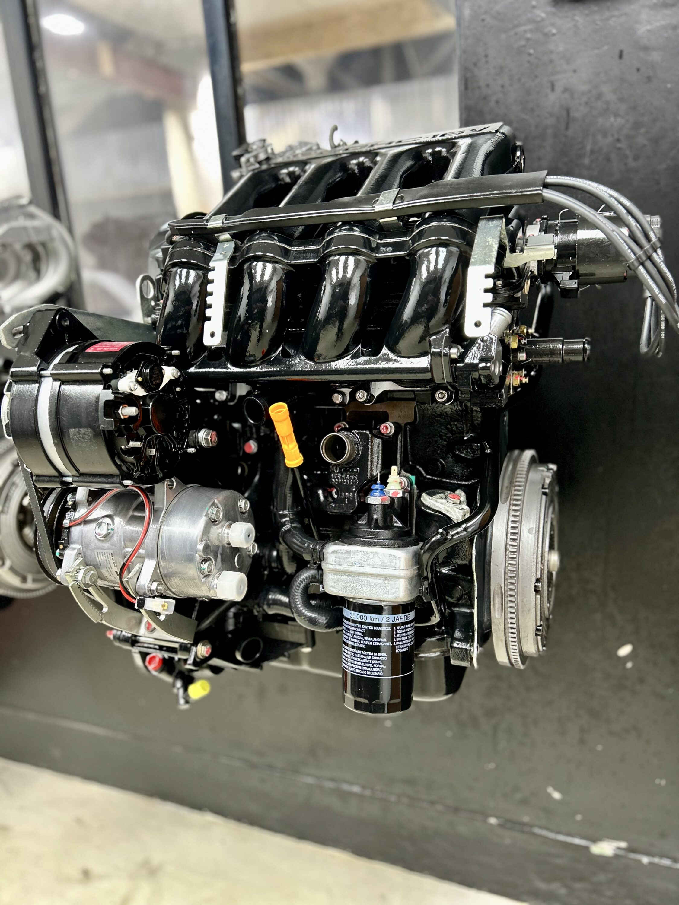 2.1 9A 16V engine — workshop photograph