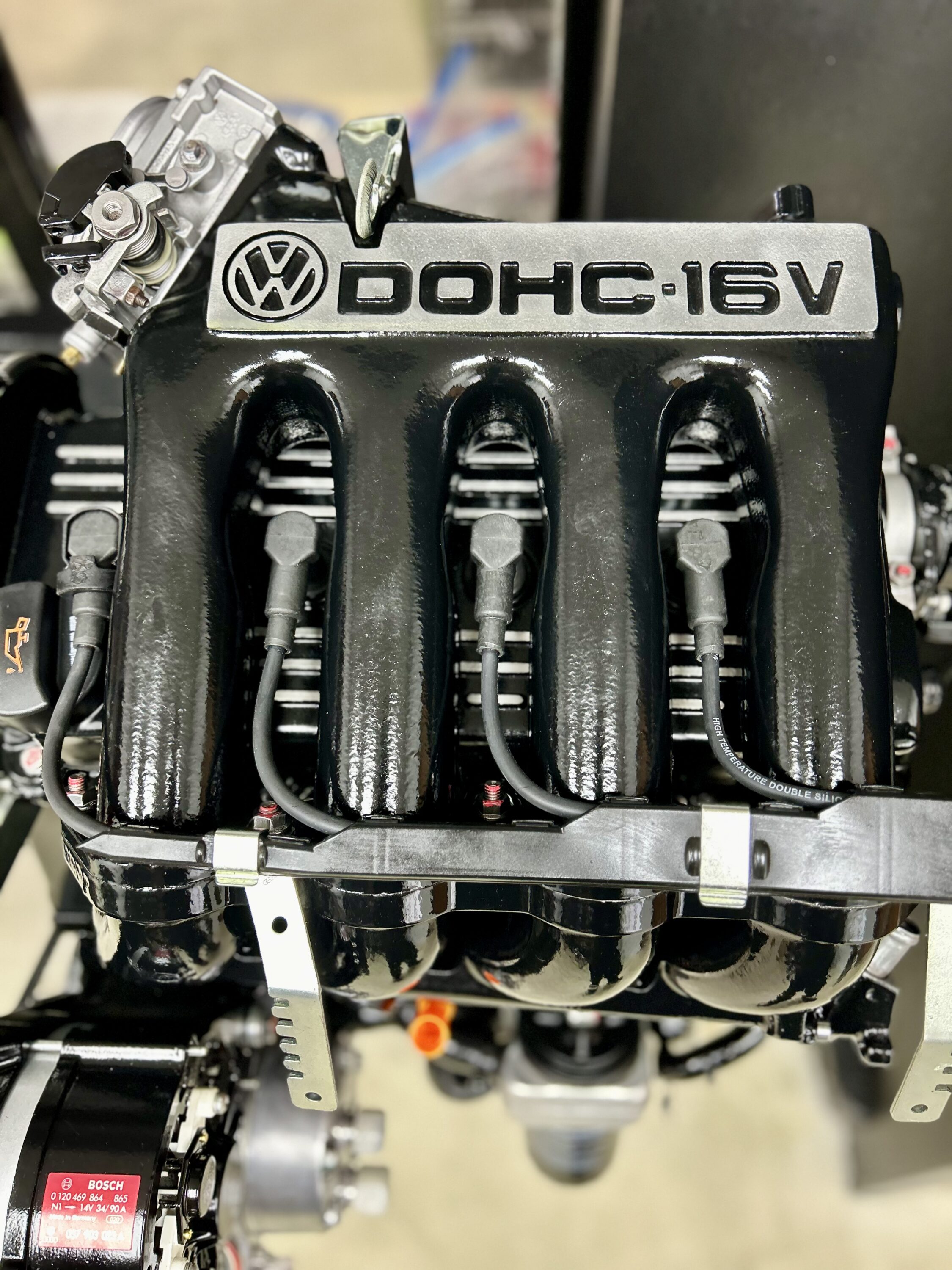 2.1 9A 16V engine — workshop photograph
