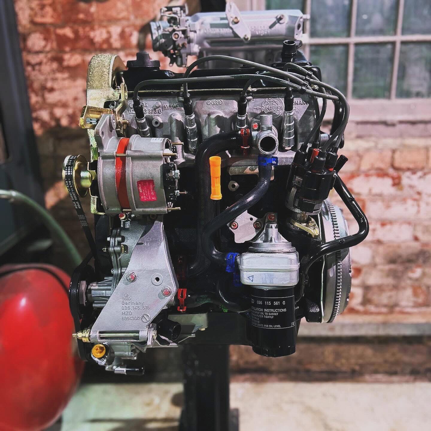EV 1.8 8V engine — workshop photograph