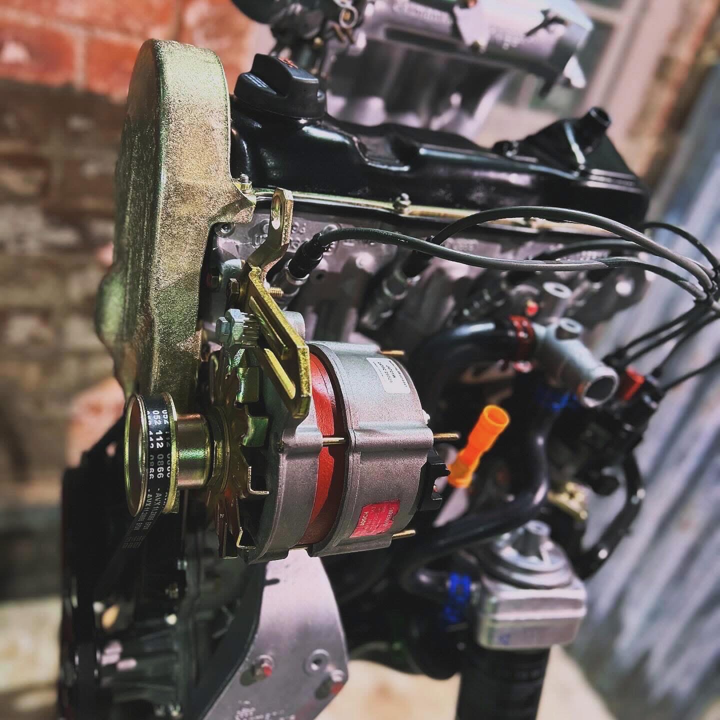 EV 1.8 8V engine — workshop photograph