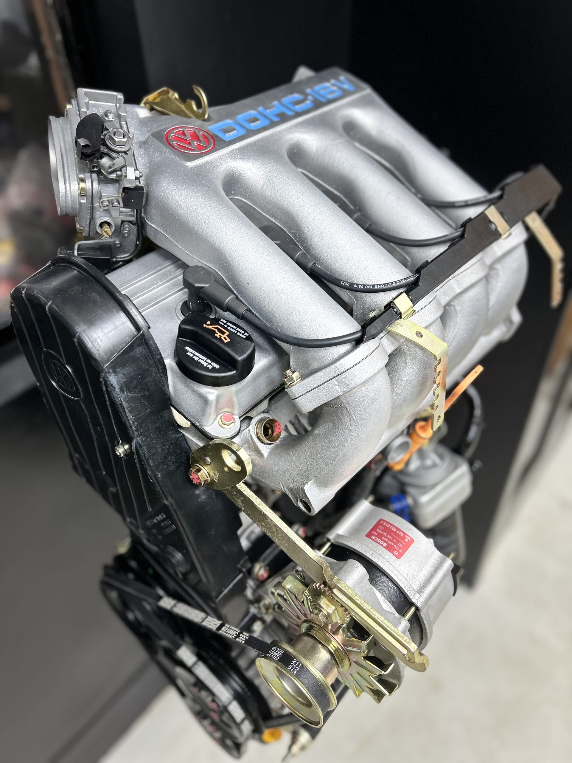 1.8 KR 16V engine — assembled three-quarter view, intake side